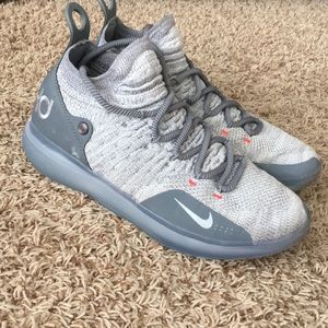 grey kd 11